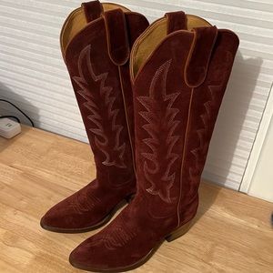 MACIE BEAN WOMENS CABERNET BOOTS